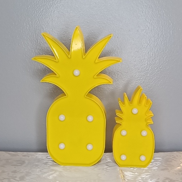 Yellow Pineapple LED Light π SMALL - Picture 5 of 14